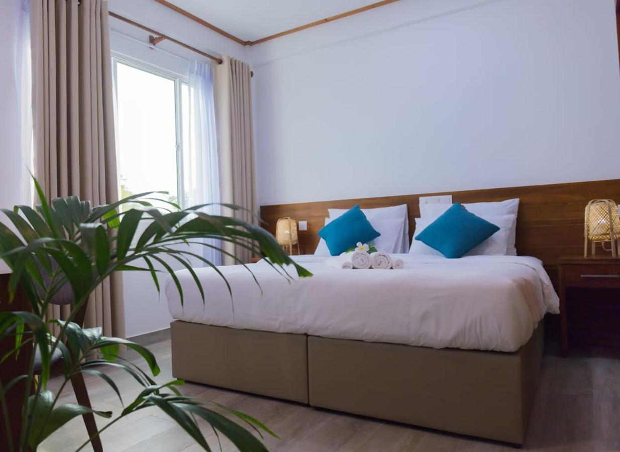 Hotel Nihaali Maldives Kudarikilu Exterior foto